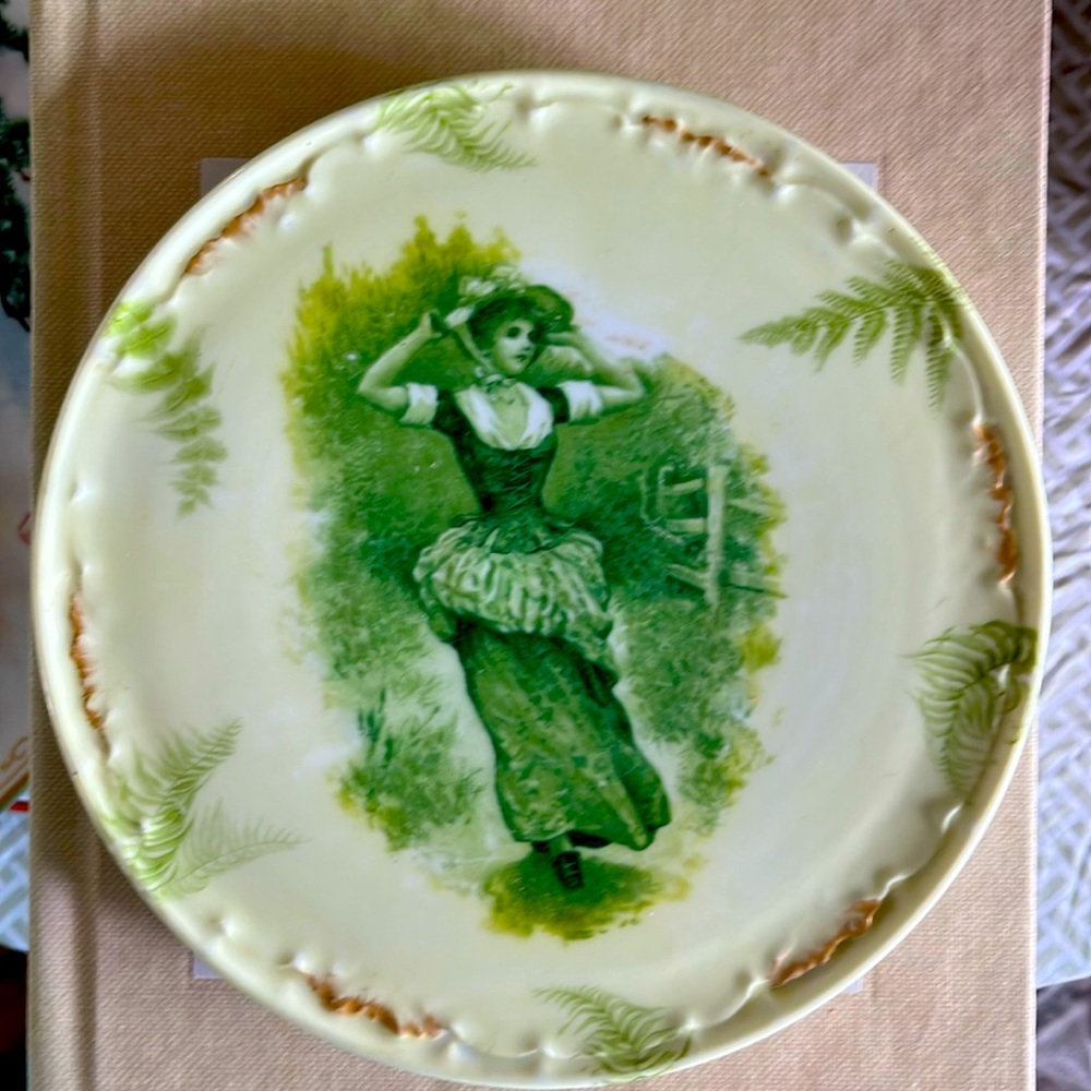 Small plate